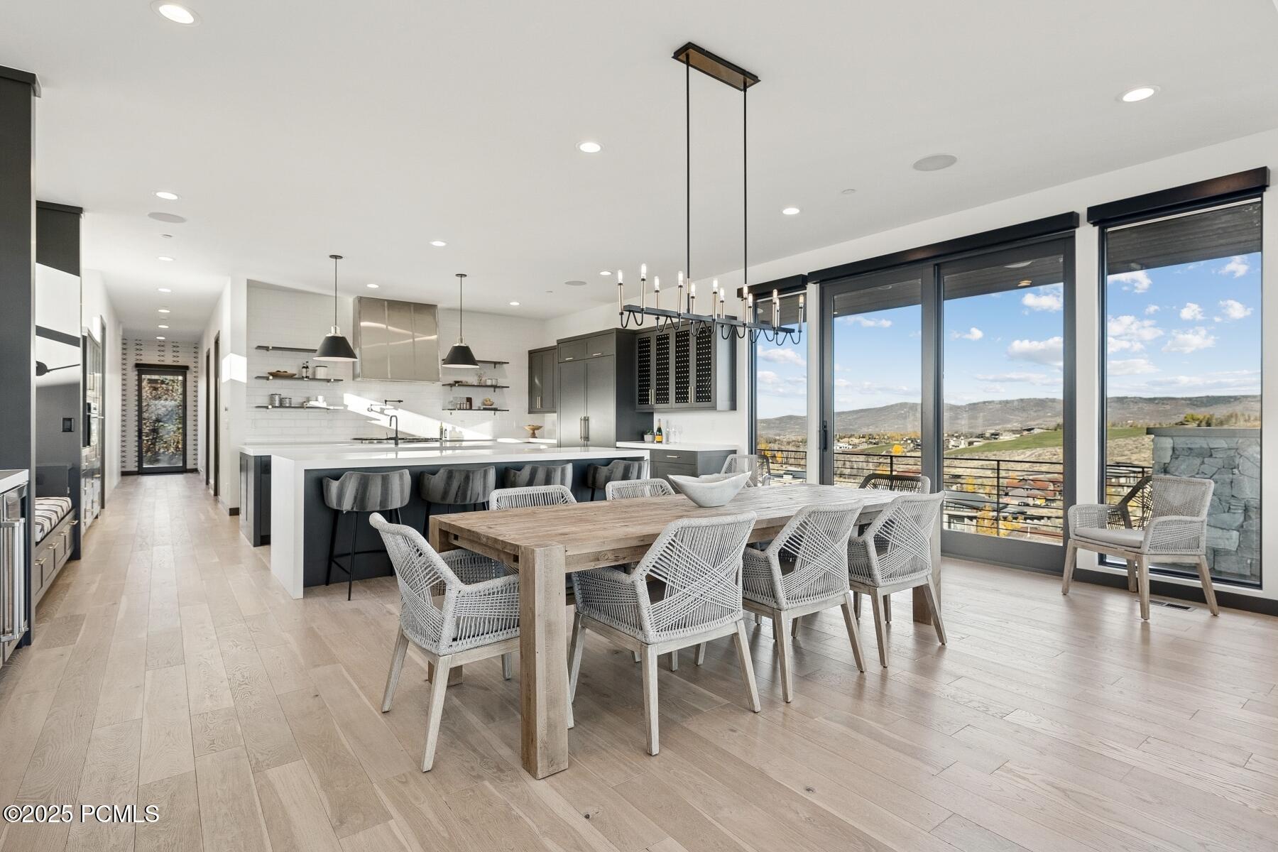 Park City, Utah 84098, United States, 4 Bedrooms Bedrooms, ,5 BathroomsBathrooms,Residential,Active,234472