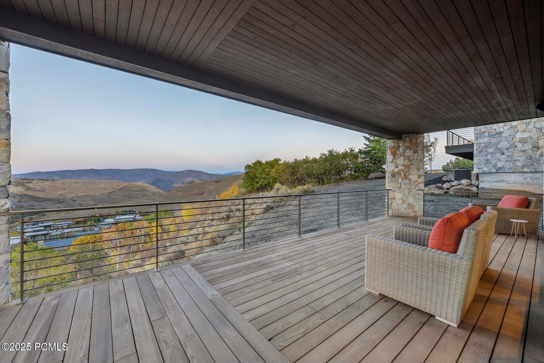 Park City, Utah 84098, United States, 4 Bedrooms Bedrooms, ,5 BathroomsBathrooms,Residential,Active,234472