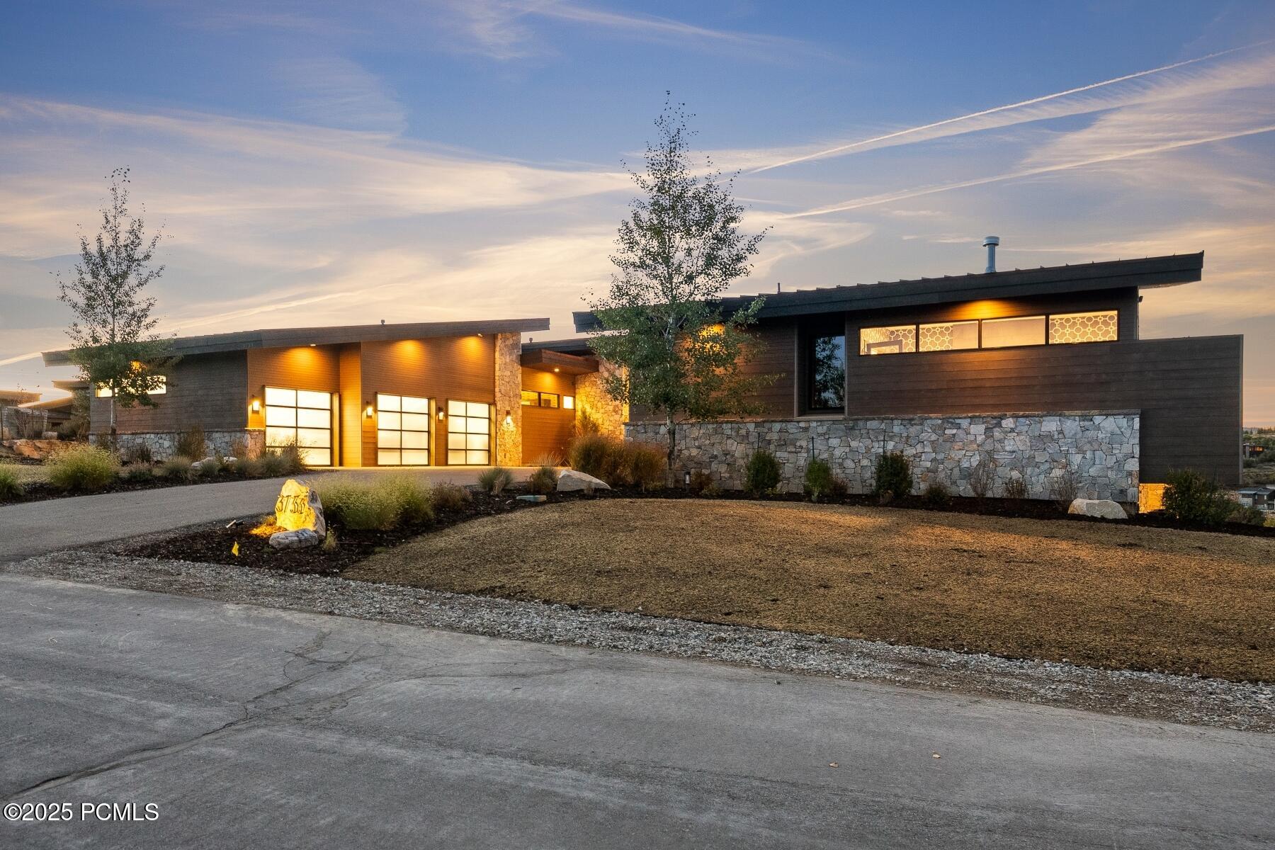 Park City, Utah 84098, United States, 4 Bedrooms Bedrooms, ,5 BathroomsBathrooms,Residential,Active,234472