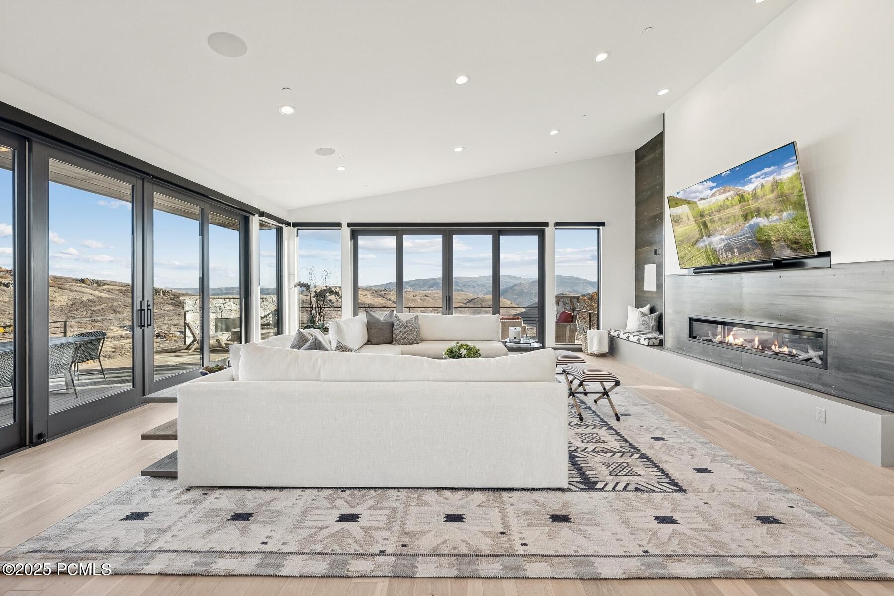 Park City, Utah 84098, United States, 4 Bedrooms Bedrooms, ,5 BathroomsBathrooms,Residential,Active,234472