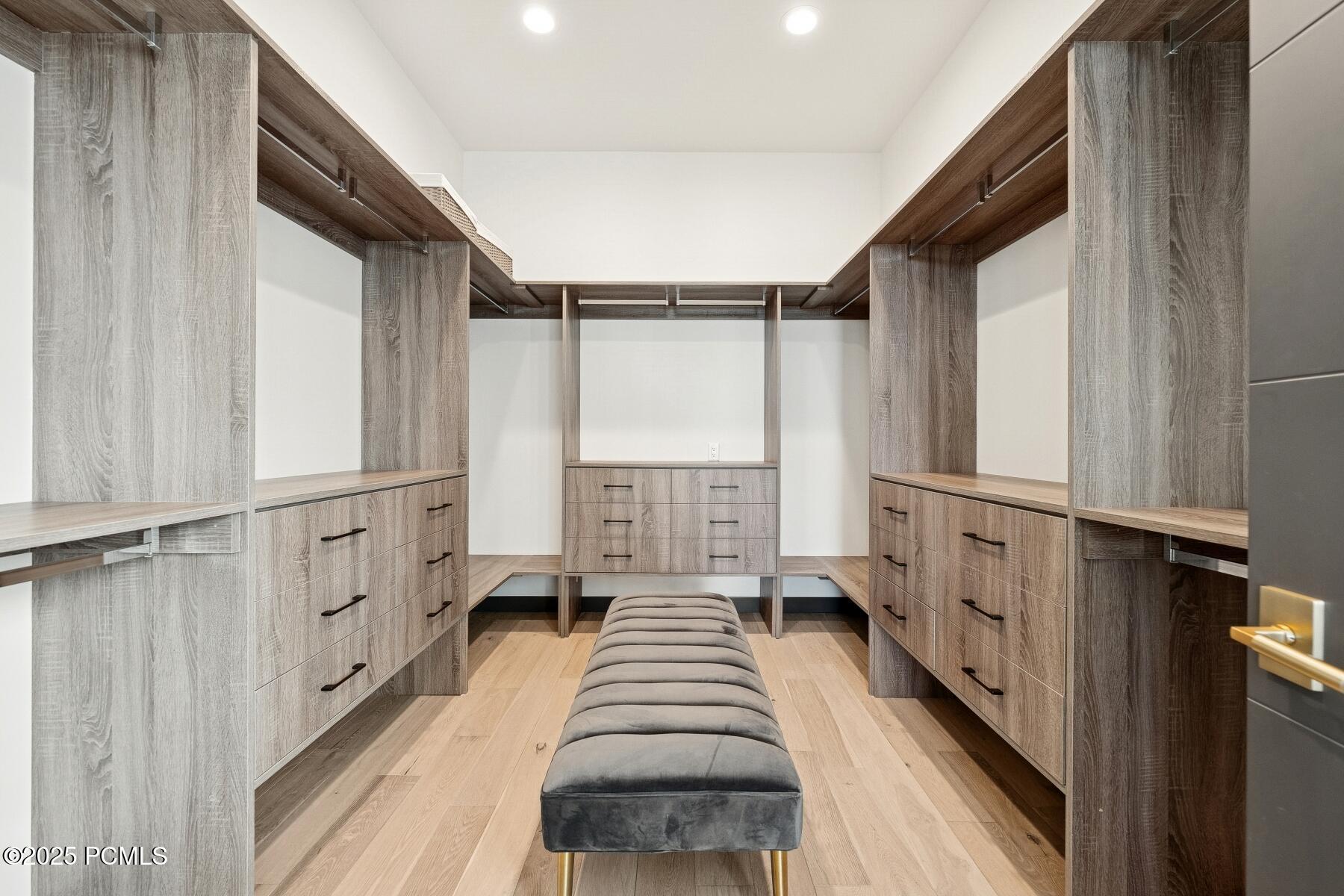 Park City, Utah 84098, United States, 4 Bedrooms Bedrooms, ,5 BathroomsBathrooms,Residential,Active,234472