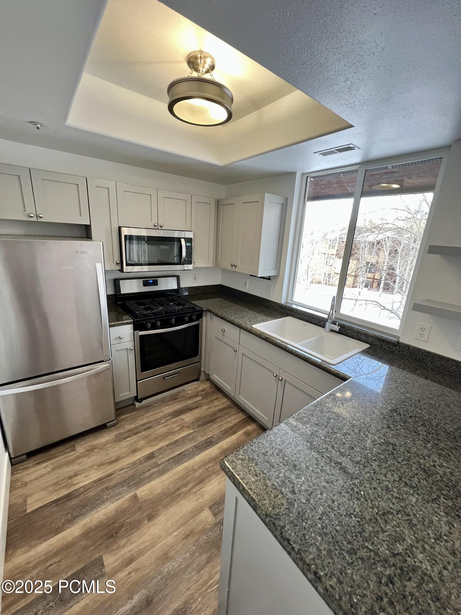 Park City, Utah 84098, United States, 3 Bedrooms Bedrooms, ,3 BathroomsBathrooms,Residential,Active,824