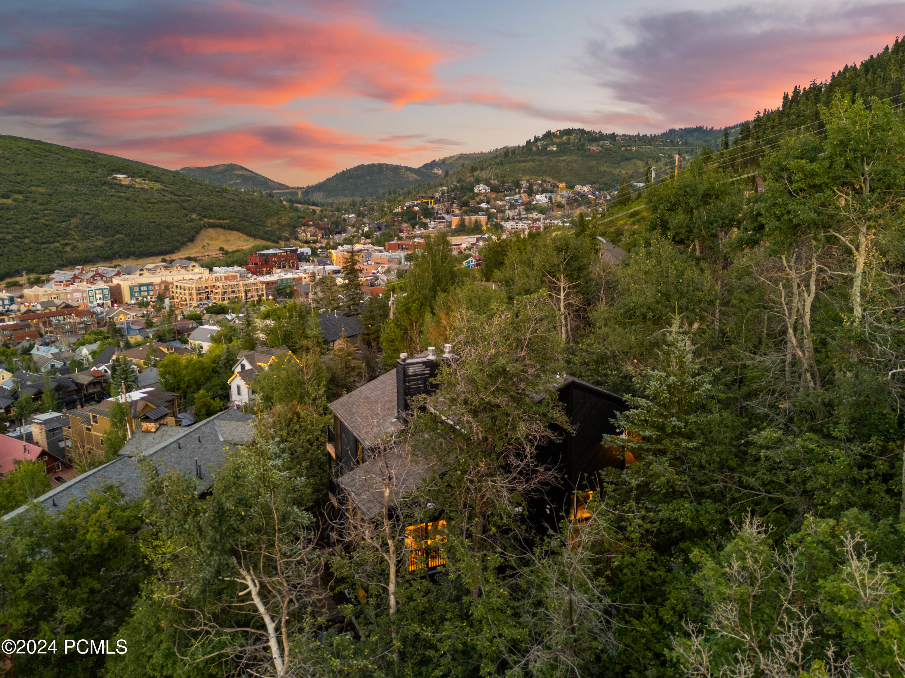 Park City, Utah 84060, United States, 4 Bedrooms Bedrooms, ,4 BathroomsBathrooms,Residential,Active,169174