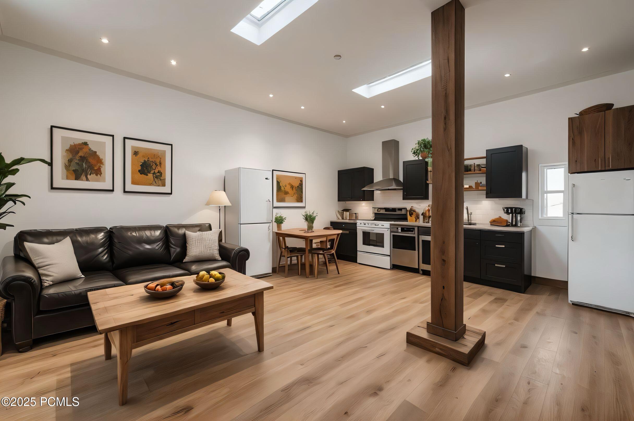 Midway, Utah 84049, United States, 6 Bedrooms Bedrooms, ,9 BathroomsBathrooms,Residential,Active,108209