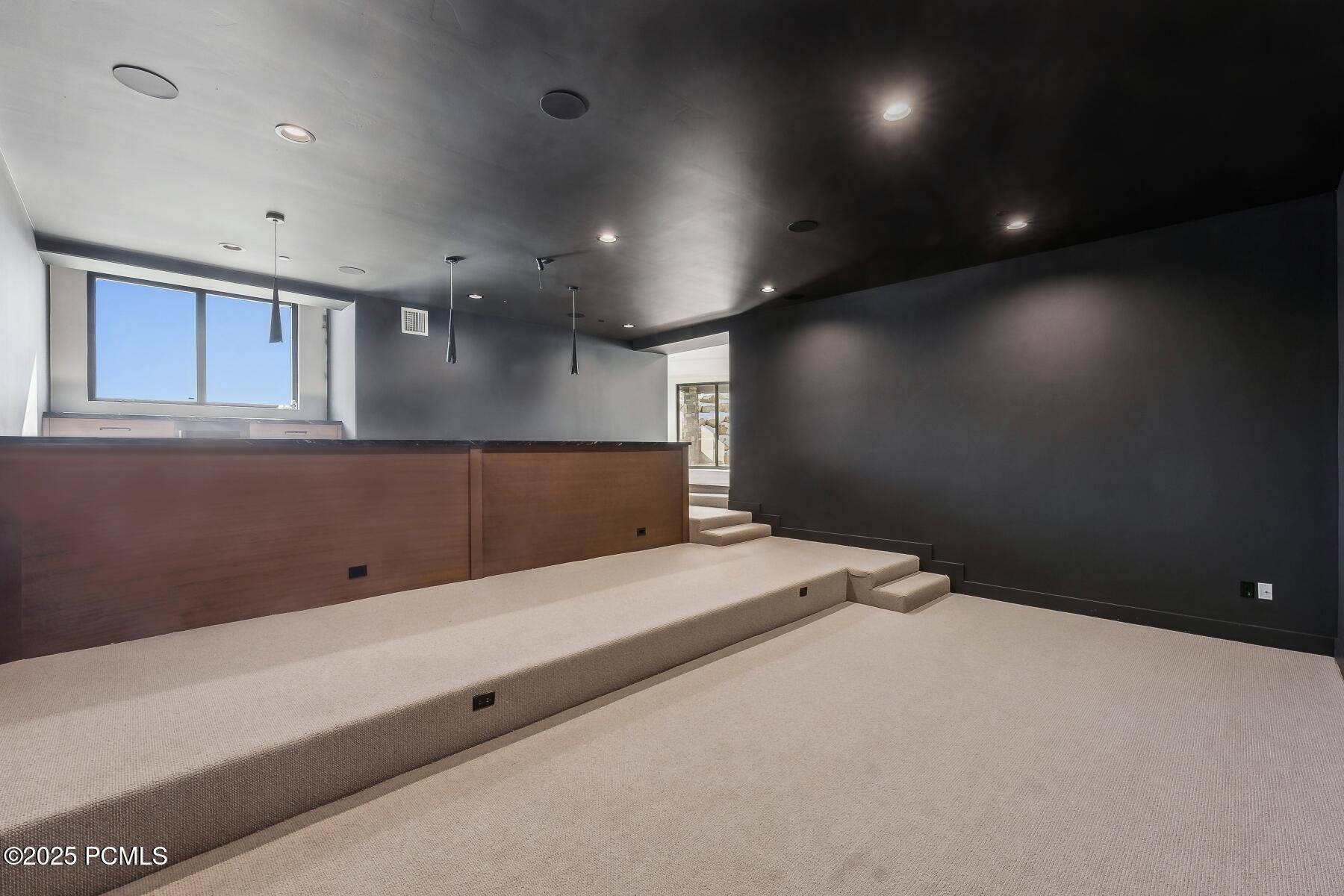 Park City, Utah 84098, United States, 5 Bedrooms Bedrooms, ,7 BathroomsBathrooms,Residential,Active,4156