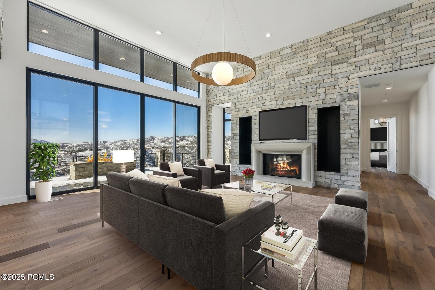 Park City, Utah 84098, United States, 5 Bedrooms Bedrooms, ,7 BathroomsBathrooms,Residential,Active,4156