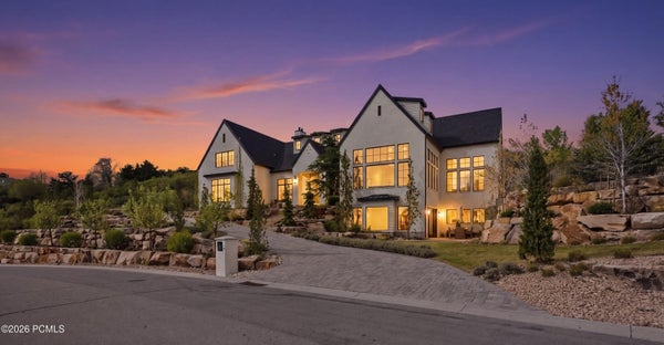 11 CROSSHILL LN, SANDY, UT 84092 - Image e798e61a0e749d731111201af0a8a032/1826449148