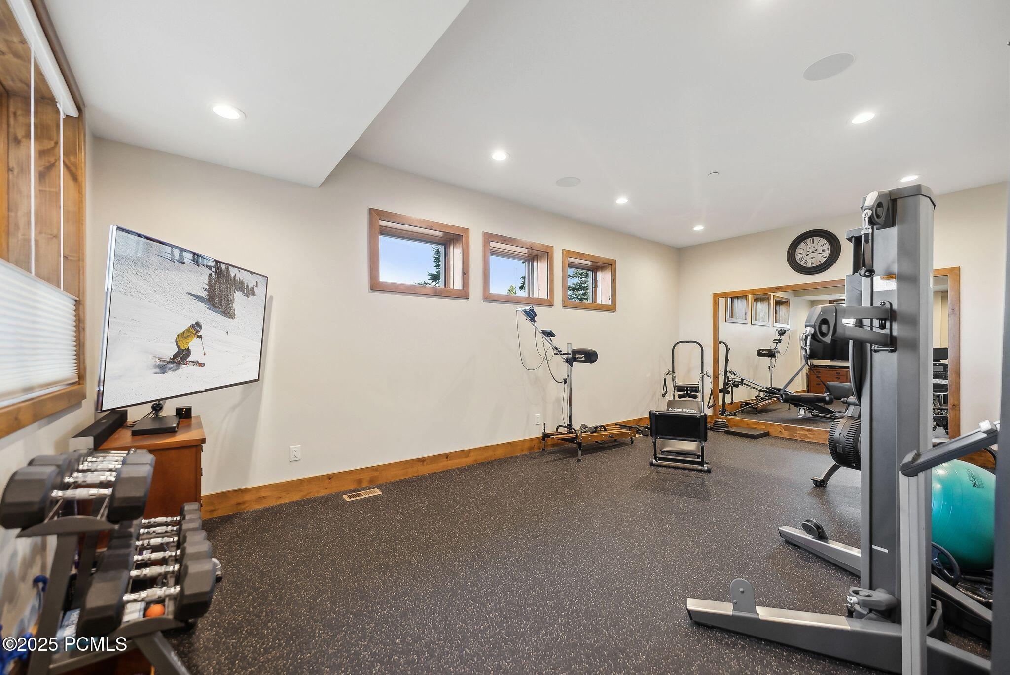 3911 N Zermatt Street, Eden, Utah image 41