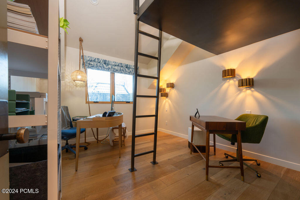 Park City, Utah 84060, United States, 5 Bedrooms Bedrooms, ,5 BathroomsBathrooms,Residential,Active,27383