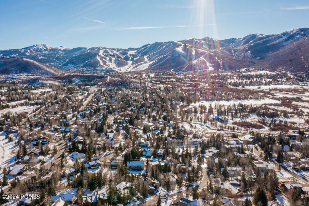 Park City, Utah 84060, United States, 5 Bedrooms Bedrooms, ,5 BathroomsBathrooms,Residential,Active,27383