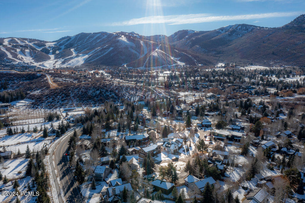 Park City, Utah 84060, United States, 5 Bedrooms Bedrooms, ,5 BathroomsBathrooms,Residential,Active,27383