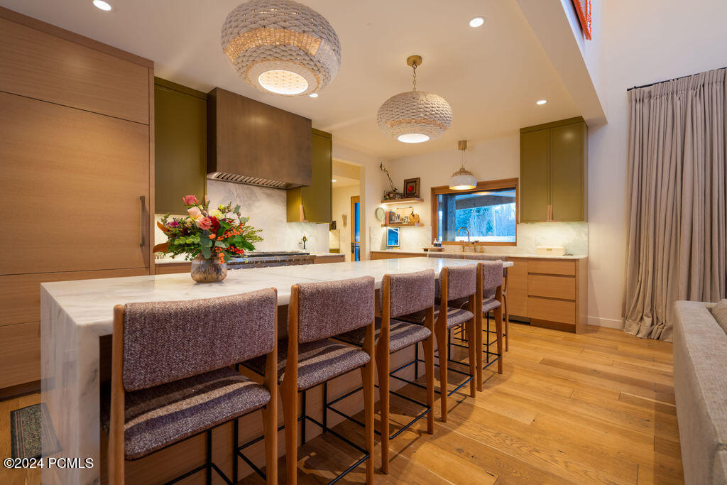 Park City, Utah 84060, United States, 5 Bedrooms Bedrooms, ,5 BathroomsBathrooms,Residential,Active,27383