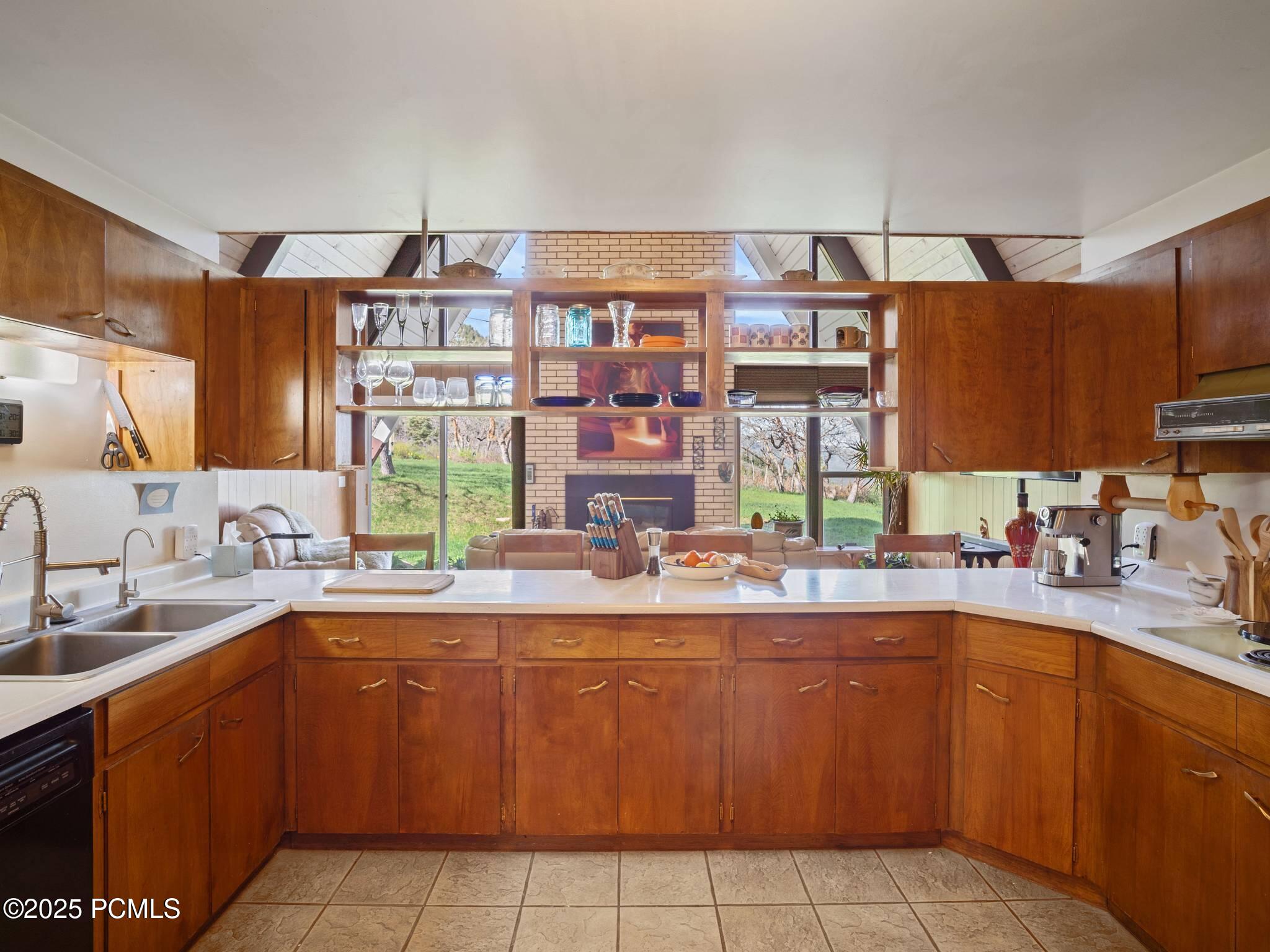 360 Crestview Drive, Park City, Utah image 12