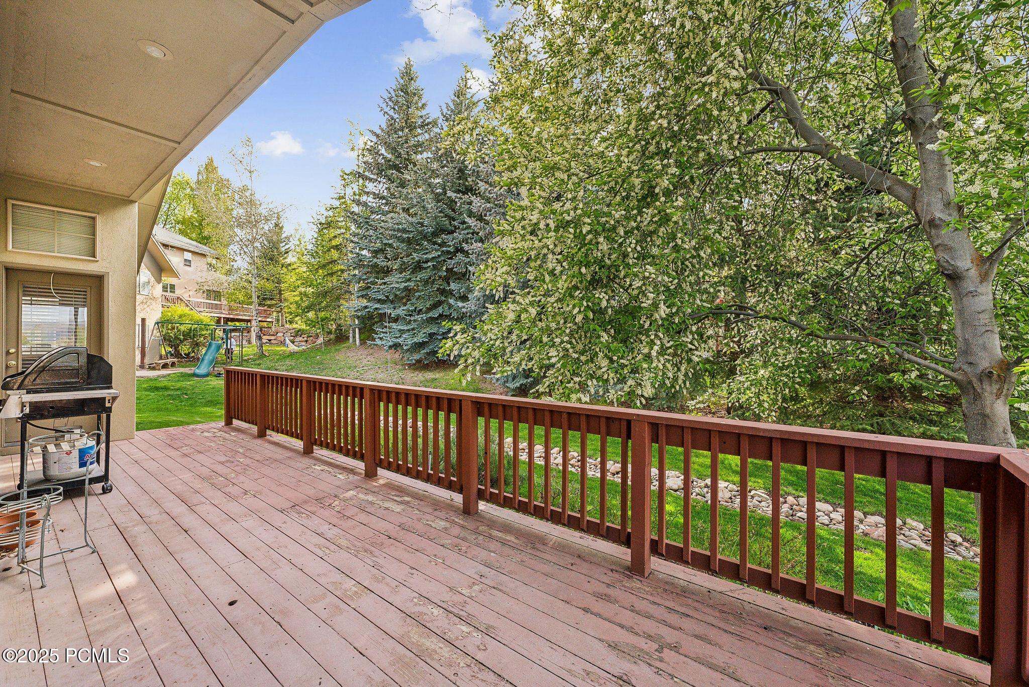 Park City, Utah 84098, United States, 3 Bedrooms Bedrooms, ,2 BathroomsBathrooms,Residential,Active,229420