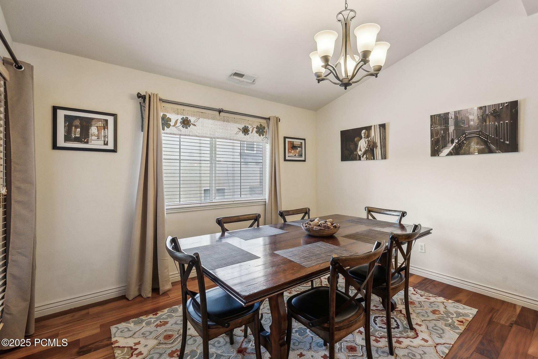 Park City, Utah 84098, United States, 3 Bedrooms Bedrooms, ,2 BathroomsBathrooms,Residential,Active,229420