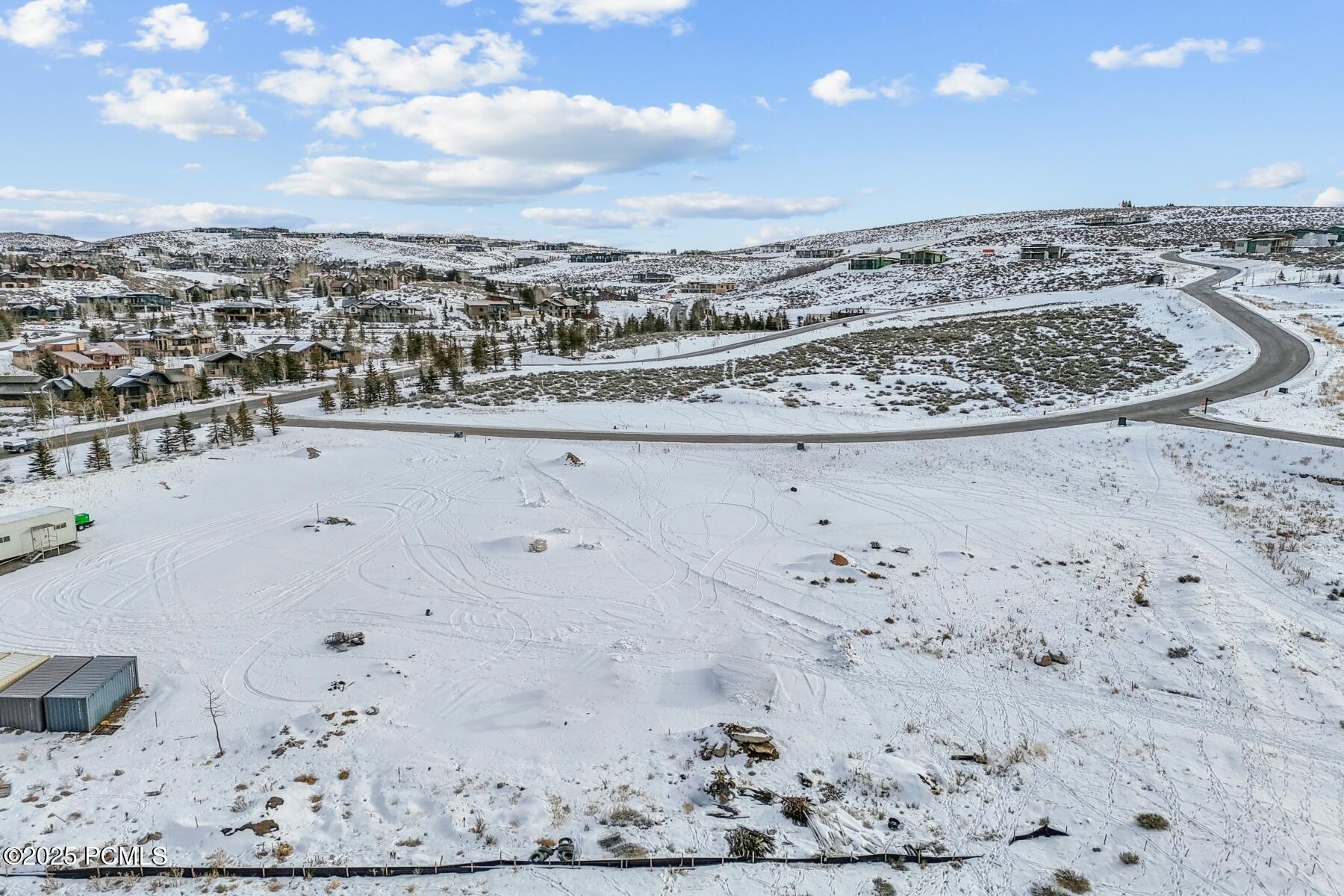 Park City, Utah 84098, United States, 4 Bedrooms Bedrooms, ,5 BathroomsBathrooms,Residential,Pending,16056