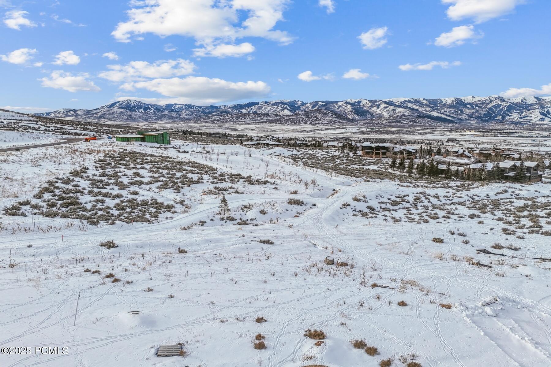 Park City, Utah 84098, United States, 4 Bedrooms Bedrooms, ,5 BathroomsBathrooms,Residential,Pending,16056