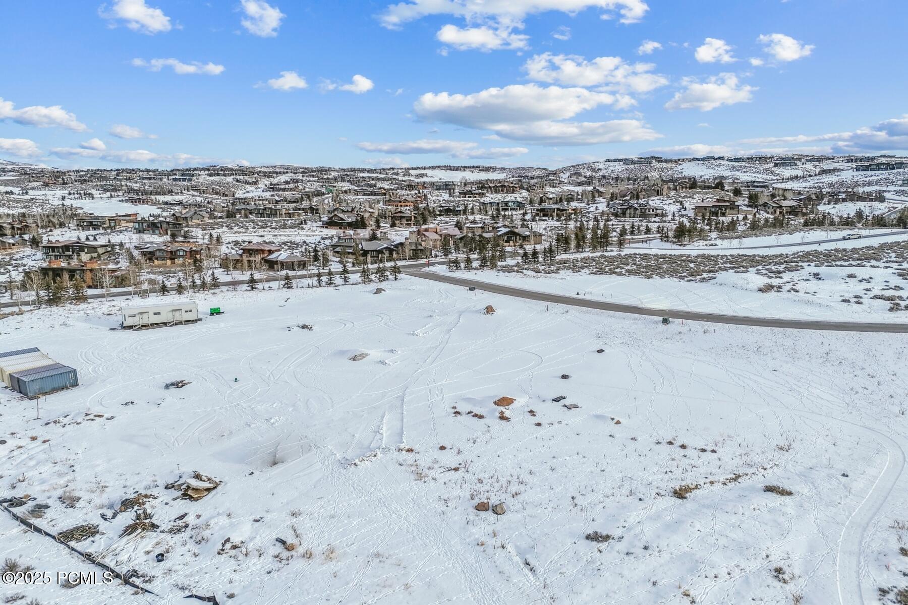 Park City, Utah 84098, United States, 4 Bedrooms Bedrooms, ,5 BathroomsBathrooms,Residential,Pending,16056