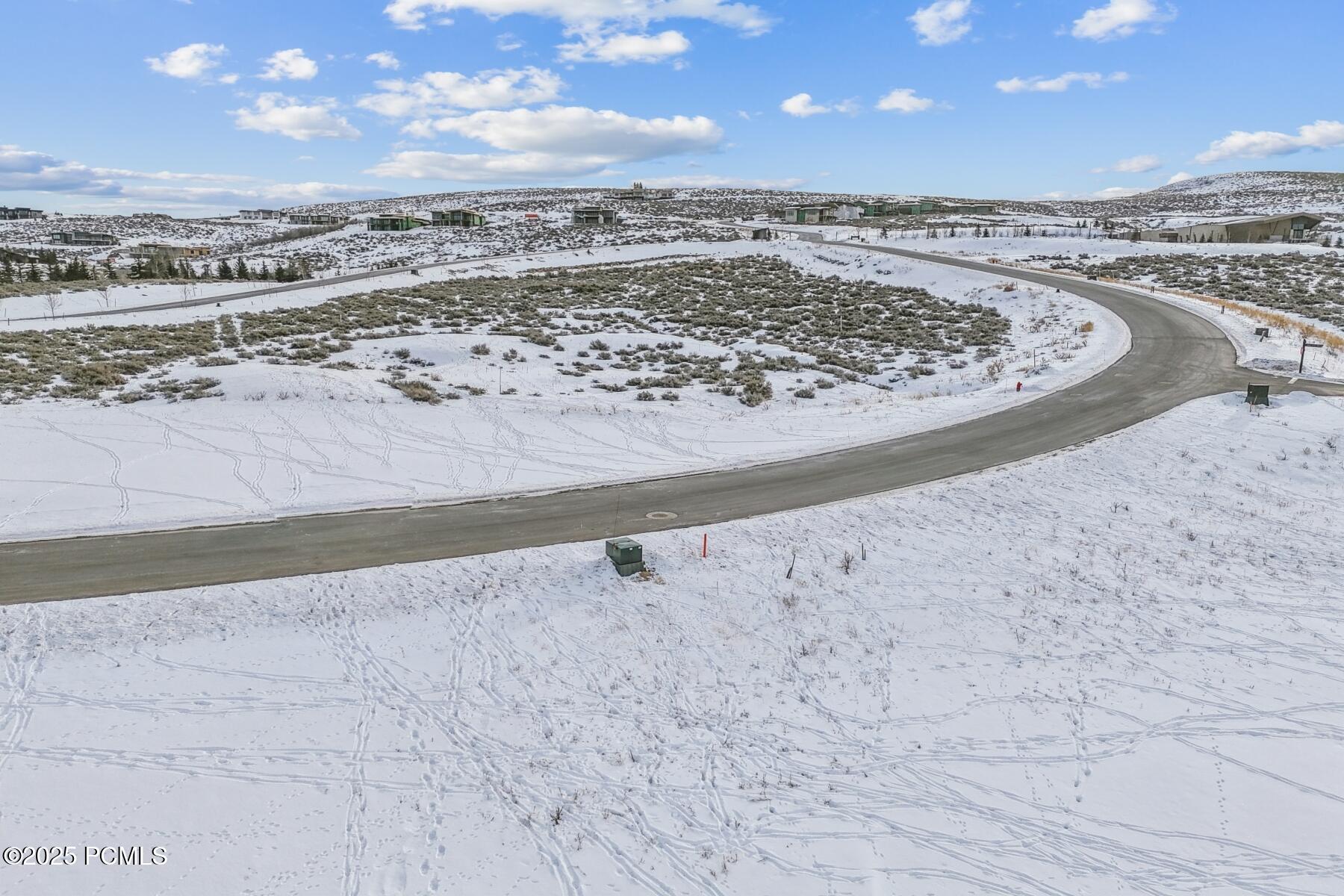 Park City, Utah 84098, United States, 4 Bedrooms Bedrooms, ,5 BathroomsBathrooms,Residential,Pending,16056