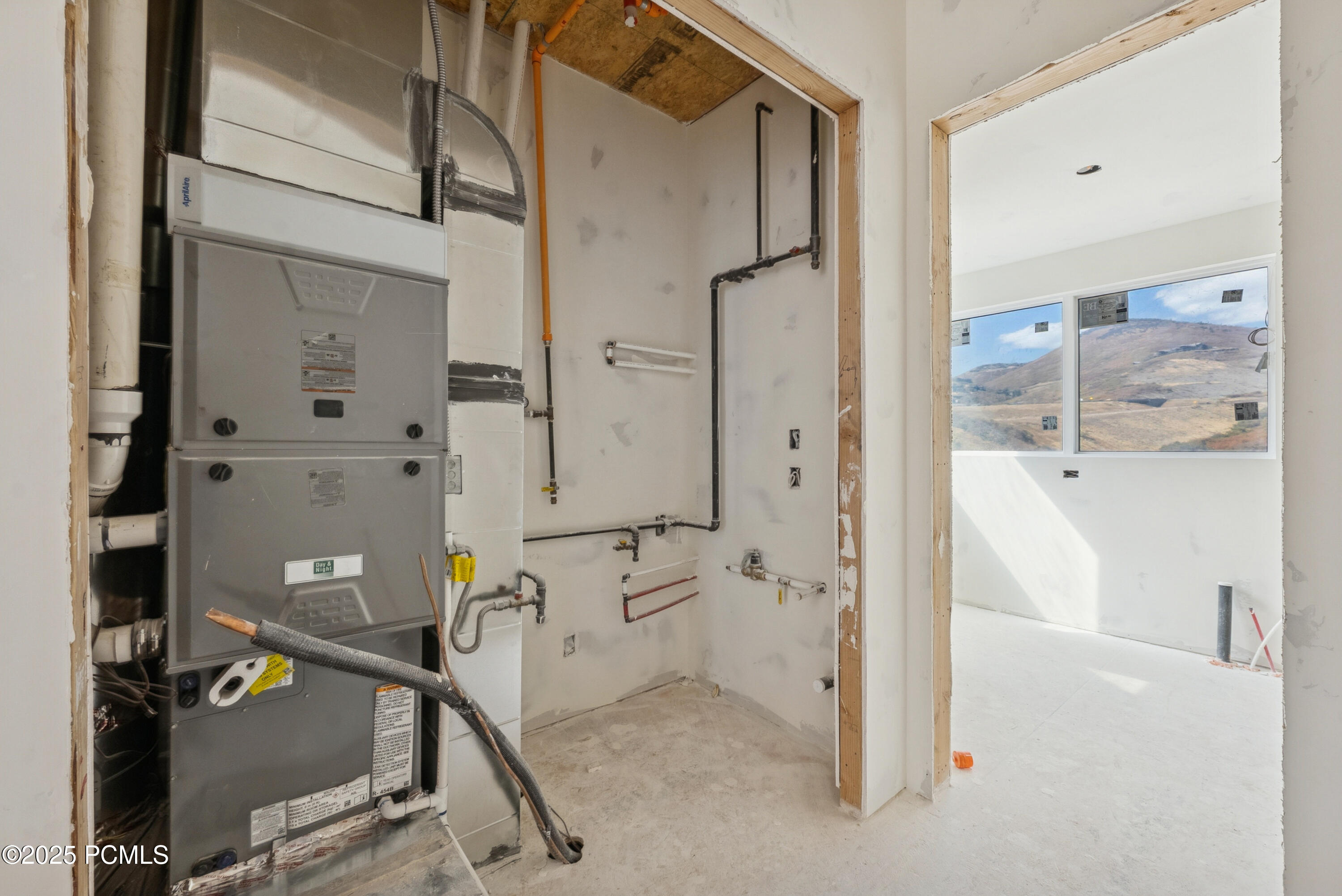 Mayflower Mountain, Utah 84032, United States, 5 Bedrooms Bedrooms, ,6 BathroomsBathrooms,Residential,Active,163128