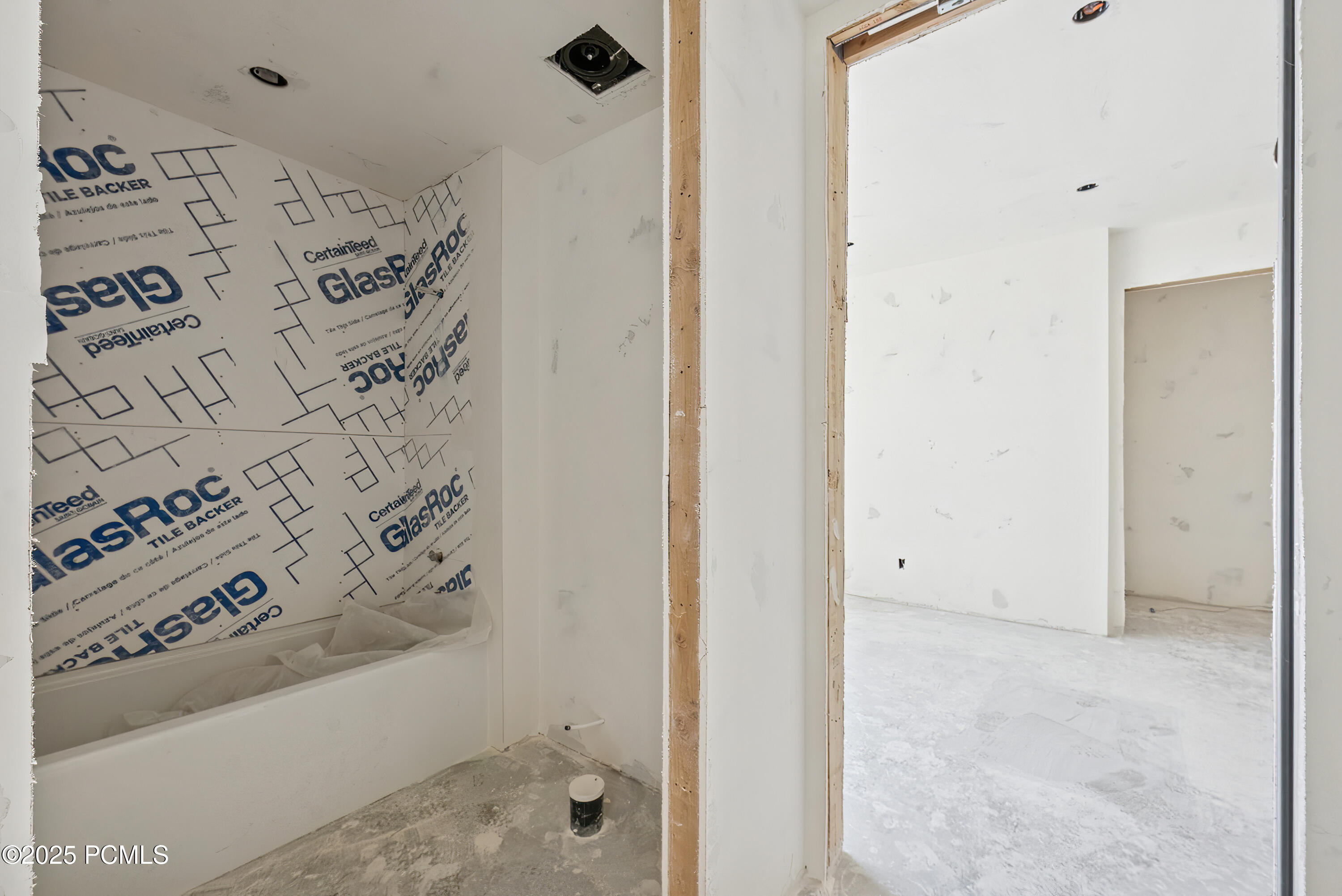 Mayflower Mountain, Utah 84032, United States, 5 Bedrooms Bedrooms, ,6 BathroomsBathrooms,Residential,Active,163128