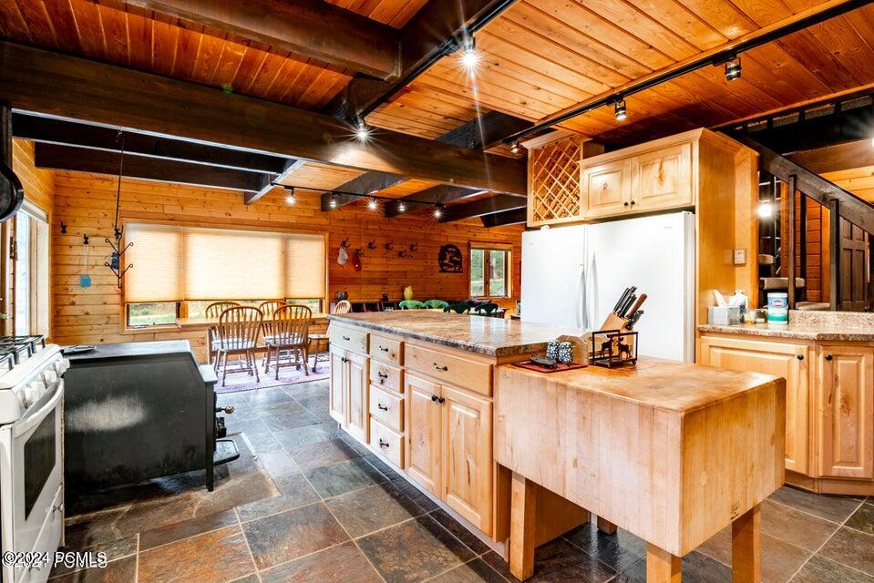 Wanship, Utah 84017, United States, 8 Bedrooms Bedrooms, ,8 BathroomsBathrooms,Residential,Active,50729