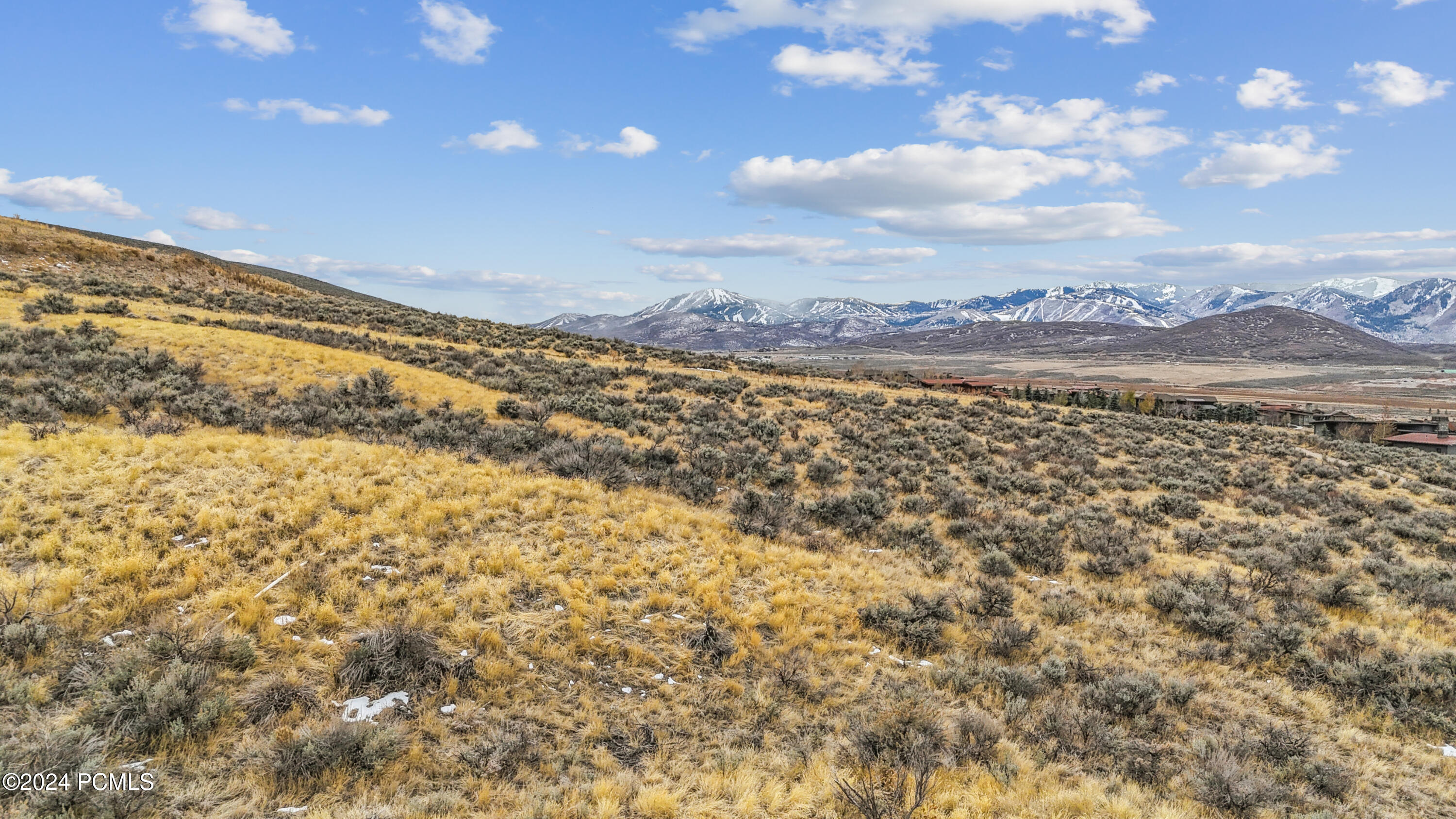 Park City, Utah 84098, United States, 4 Bedrooms Bedrooms, ,6 BathroomsBathrooms,Residential,Pending,27608