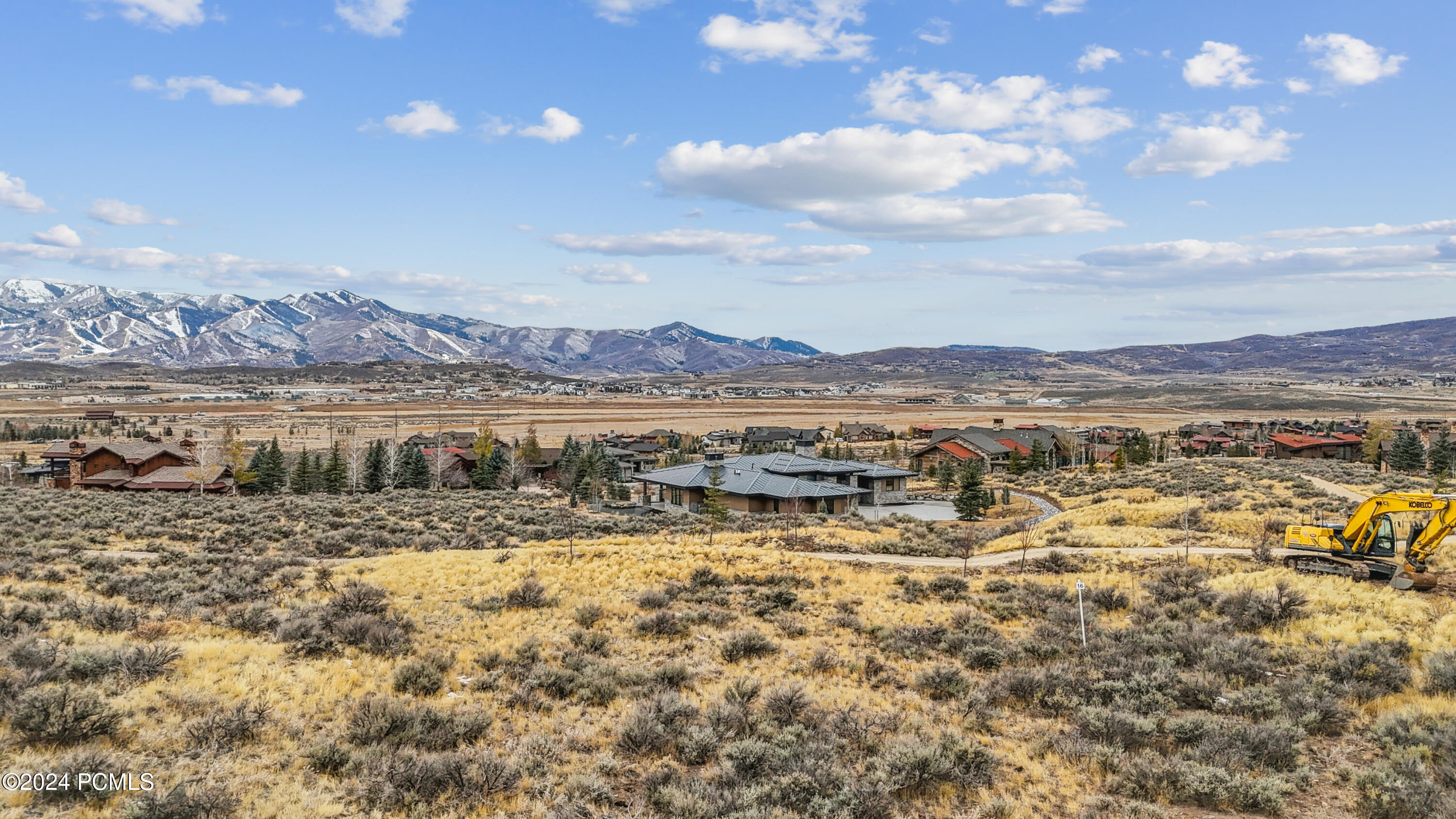 Park City, Utah 84098, United States, 4 Bedrooms Bedrooms, ,6 BathroomsBathrooms,Residential,Pending,27608