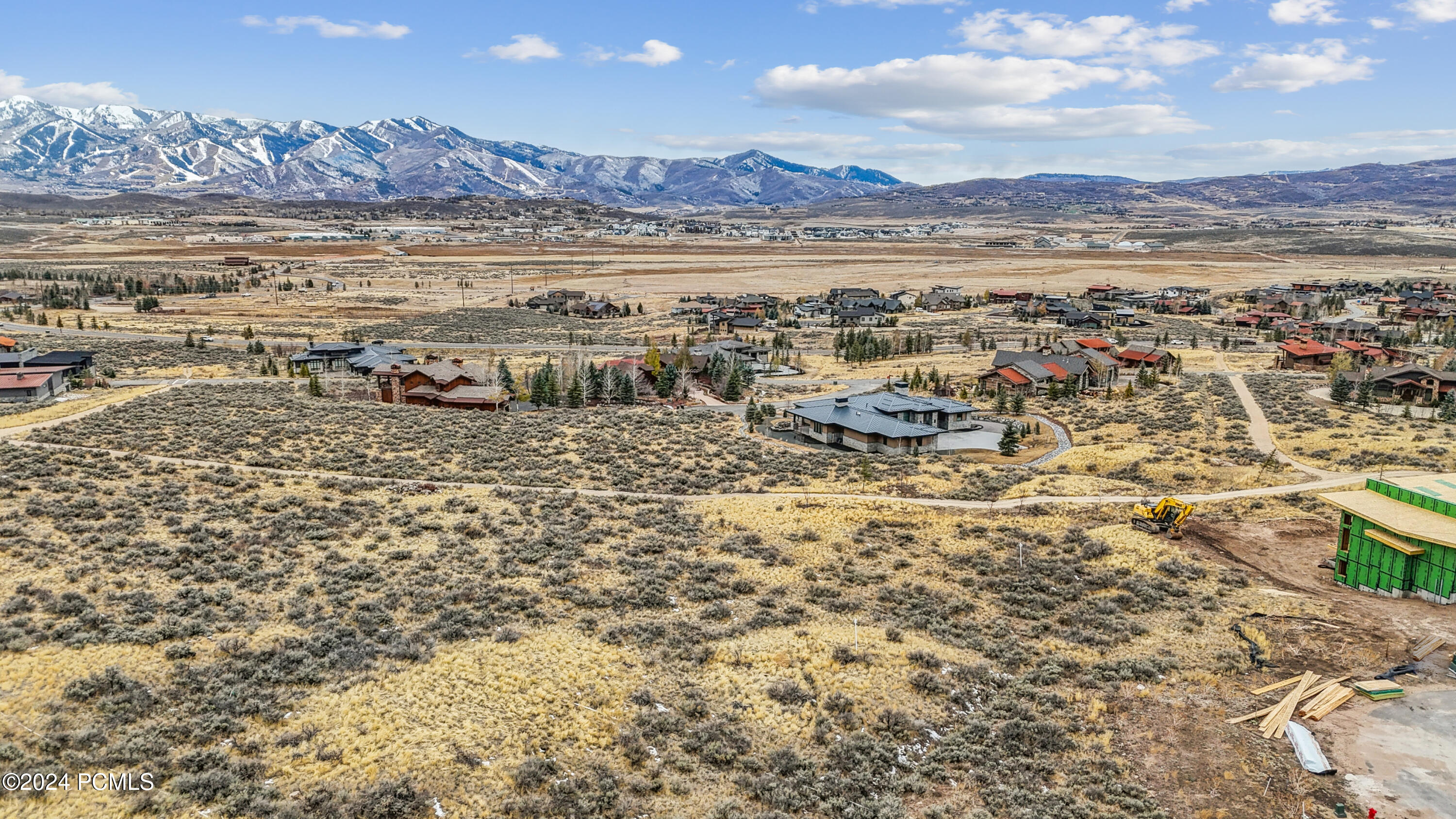 Park City, Utah 84098, United States, 4 Bedrooms Bedrooms, ,6 BathroomsBathrooms,Residential,Pending,27608