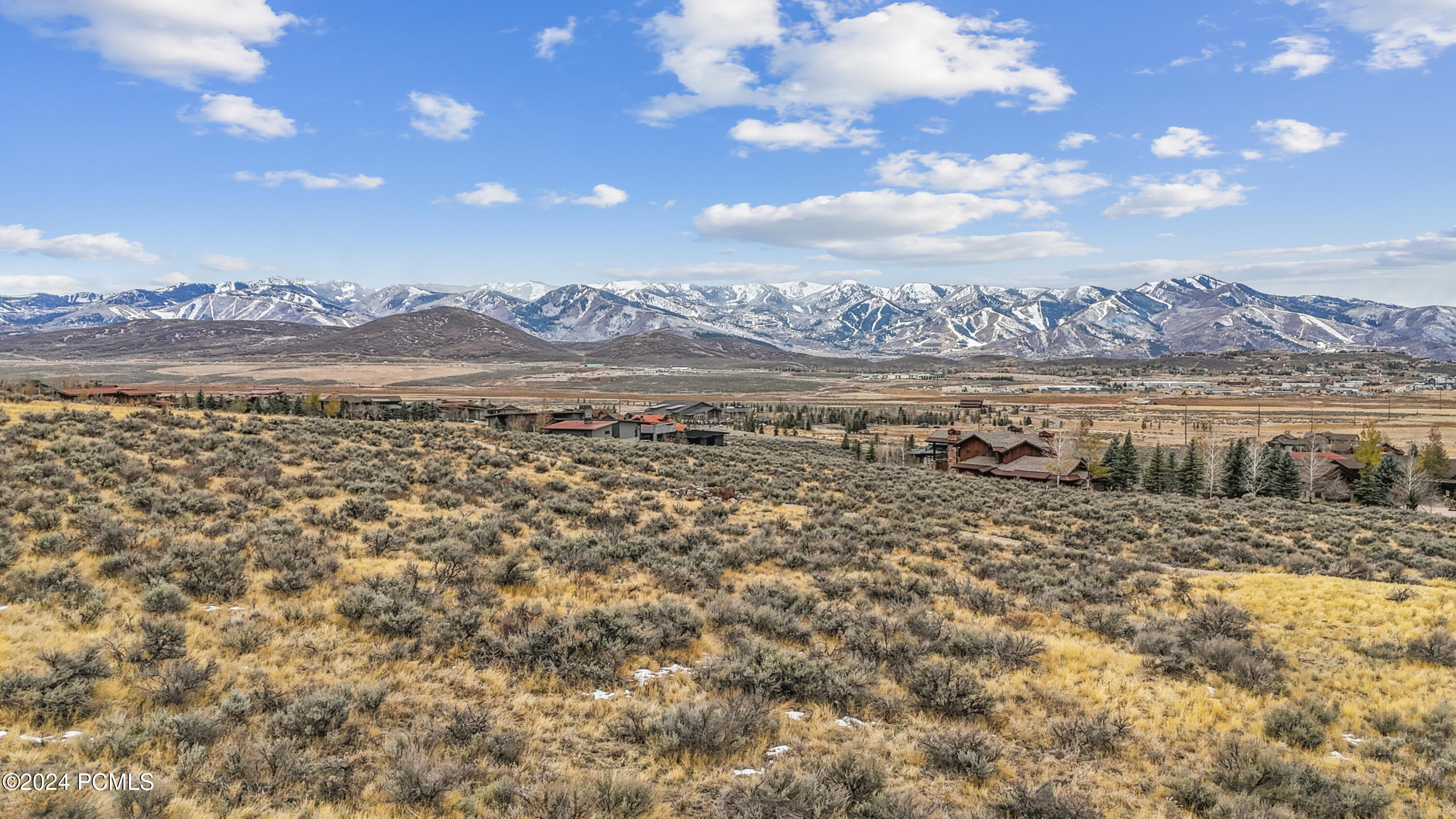 Park City, Utah 84098, United States, 4 Bedrooms Bedrooms, ,6 BathroomsBathrooms,Residential,Pending,27608