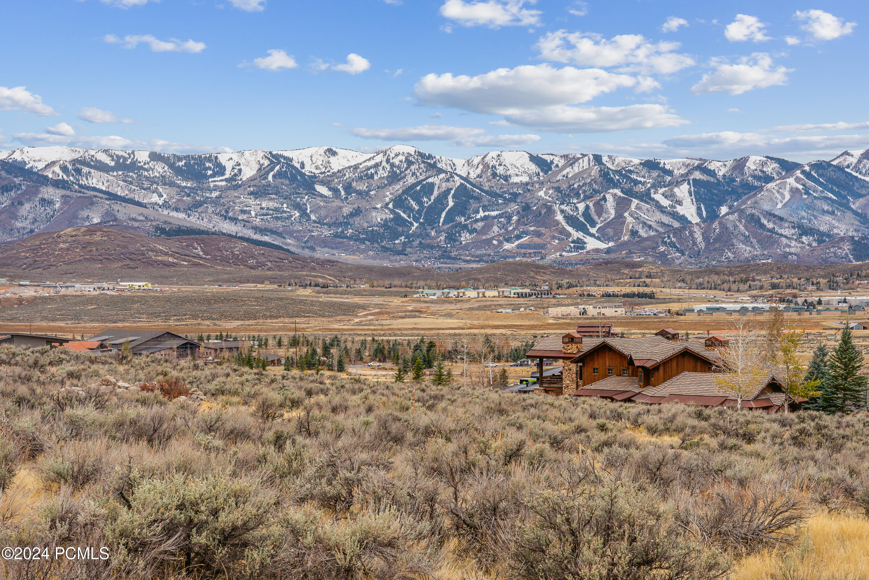 Park City, Utah 84098, United States, 4 Bedrooms Bedrooms, ,6 BathroomsBathrooms,Residential,Pending,27608