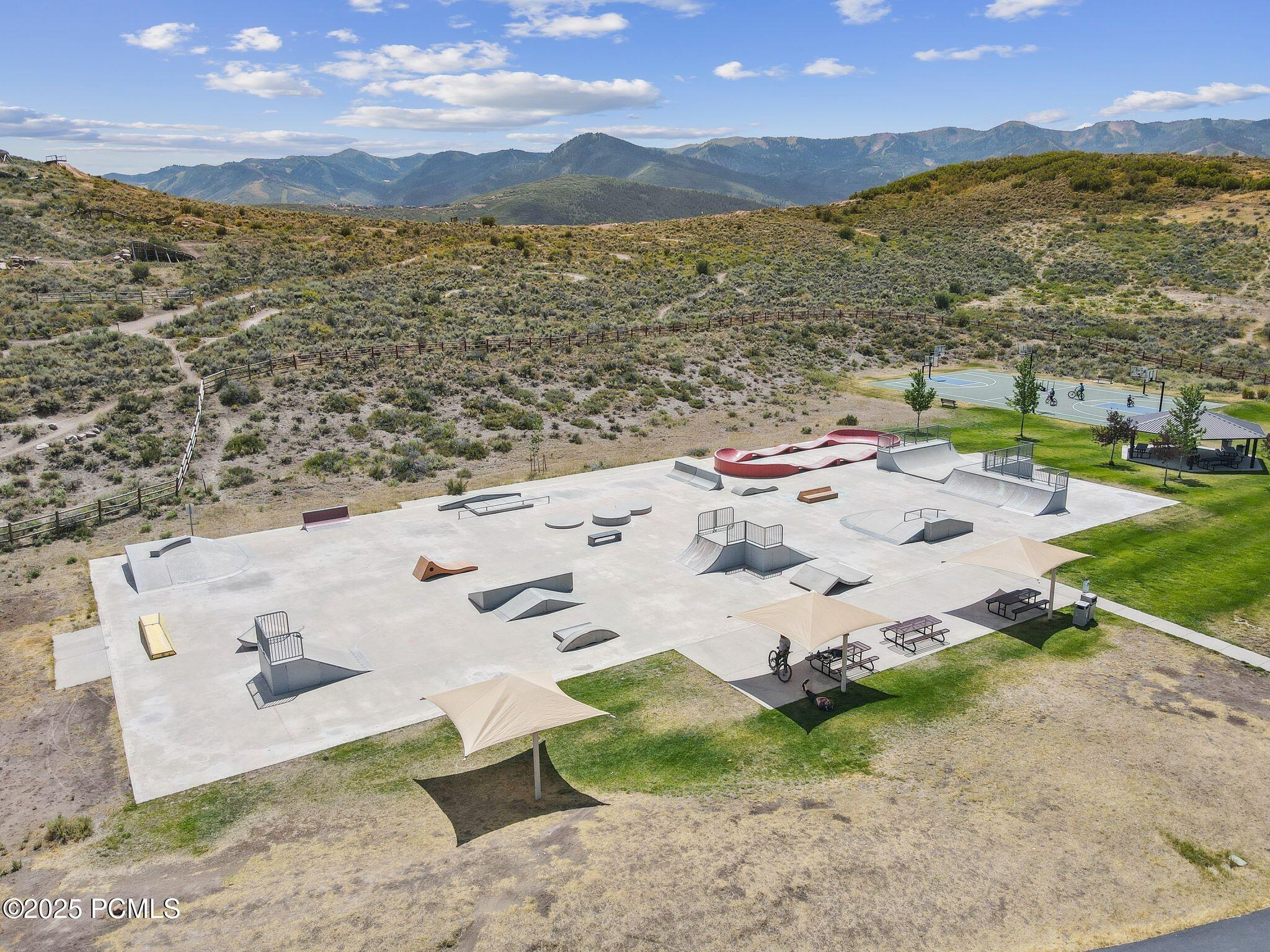 Park City, Utah 84098, United States, 7 Bedrooms Bedrooms, ,10 BathroomsBathrooms,Residential,Active,17211