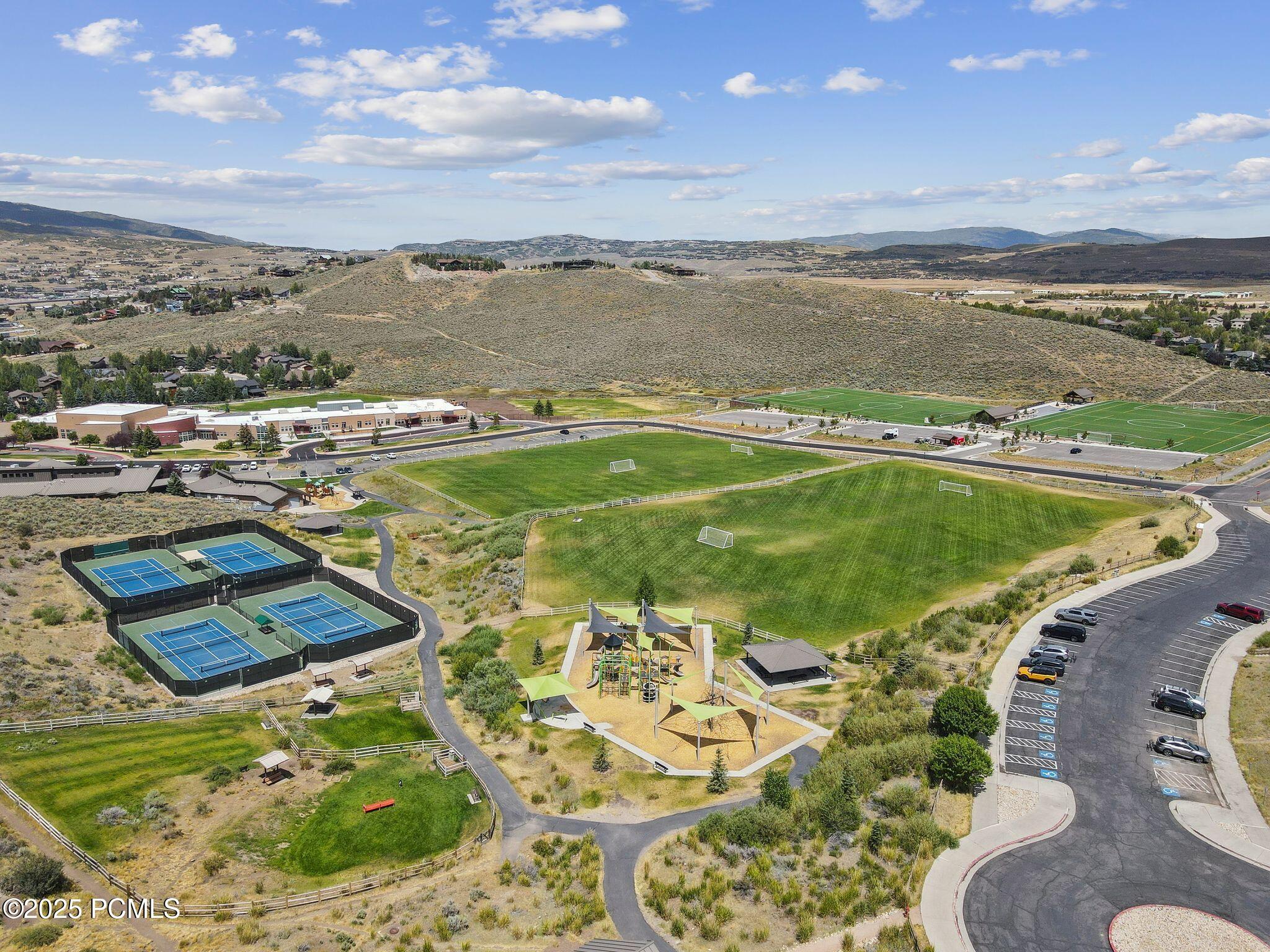 Park City, Utah 84098, United States, 7 Bedrooms Bedrooms, ,10 BathroomsBathrooms,Residential,Active,17211