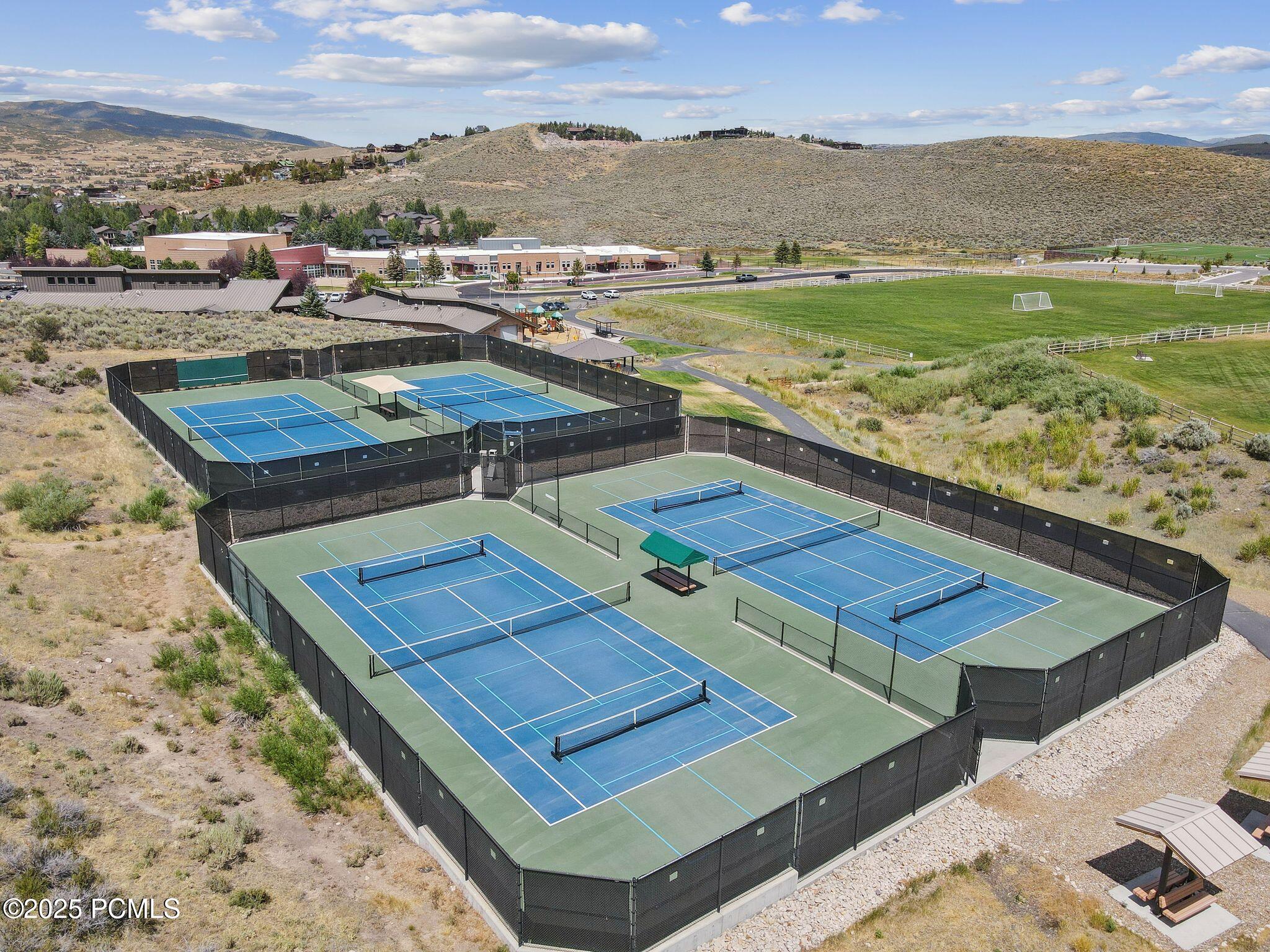 Park City, Utah 84098, United States, 7 Bedrooms Bedrooms, ,10 BathroomsBathrooms,Residential,Active,17211