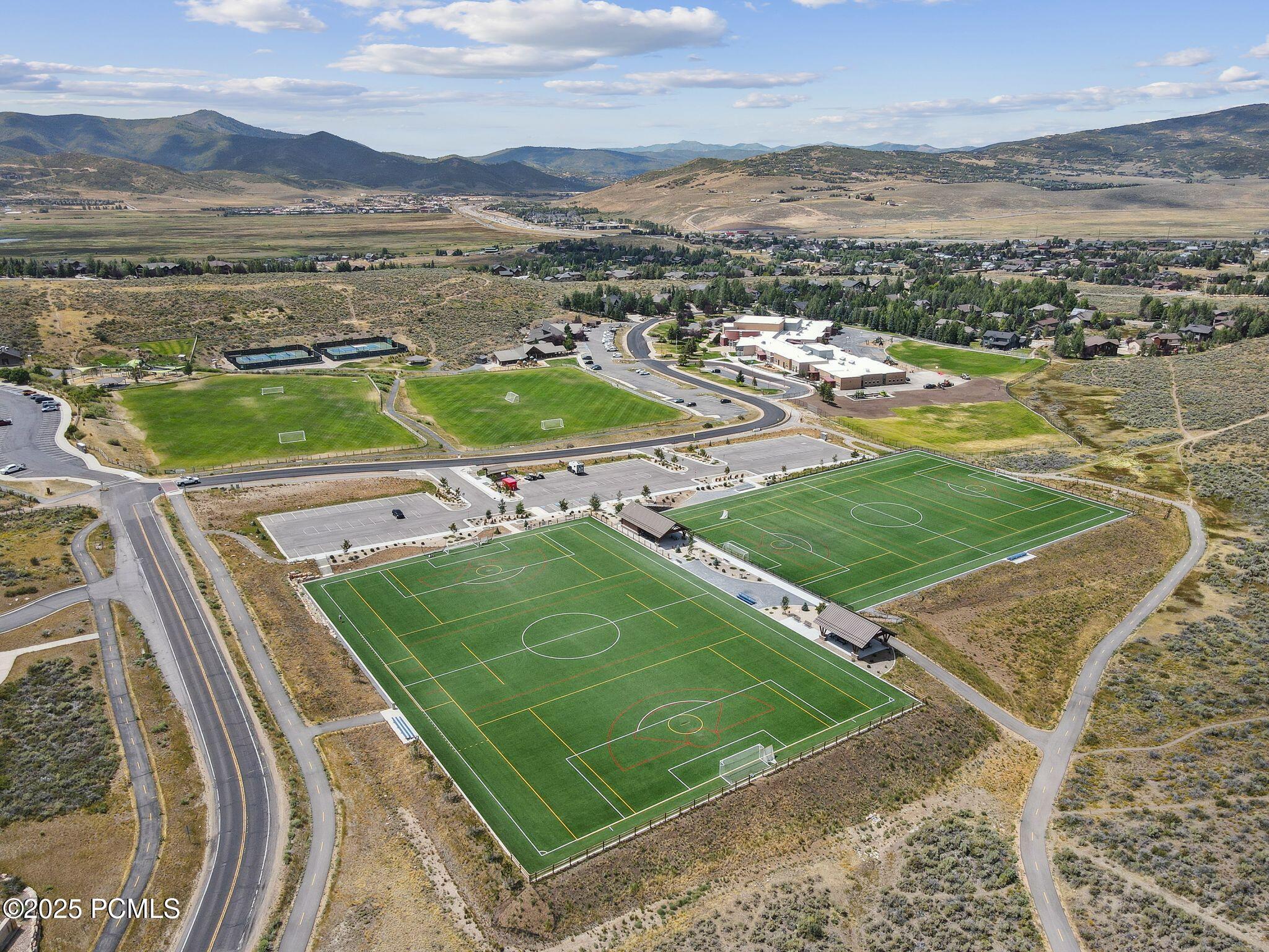 Park City, Utah 84098, United States, 7 Bedrooms Bedrooms, ,10 BathroomsBathrooms,Residential,Active,17211