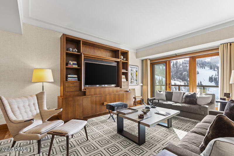 Park City, Utah 84060, United States, 3 Bedrooms Bedrooms, ,5 BathroomsBathrooms,Residential,Active,25057