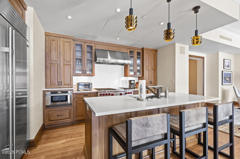 Park City, Utah 84060, United States, 3 Bedrooms Bedrooms, ,5 BathroomsBathrooms,Residential,Active,25057