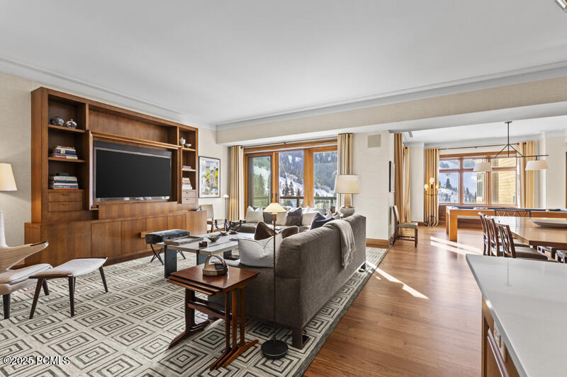 Park City, Utah 84060, United States, 3 Bedrooms Bedrooms, ,5 BathroomsBathrooms,Residential,Active,25057