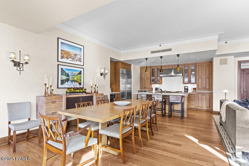 Park City, Utah 84060, United States, 3 Bedrooms Bedrooms, ,5 BathroomsBathrooms,Residential,Active,25057