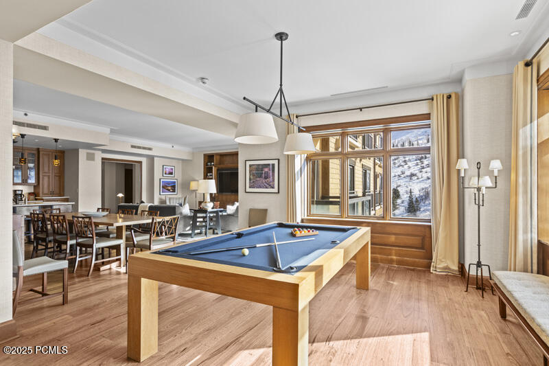 Park City, Utah 84060, United States, 3 Bedrooms Bedrooms, ,5 BathroomsBathrooms,Residential,Active,25057
