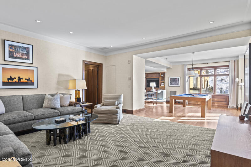 Park City, Utah 84060, United States, 3 Bedrooms Bedrooms, ,5 BathroomsBathrooms,Residential,Active,25057