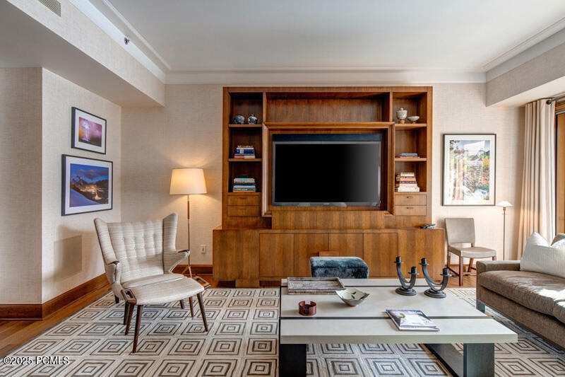 Park City, Utah 84060, United States, 3 Bedrooms Bedrooms, ,5 BathroomsBathrooms,Residential,Active,25057