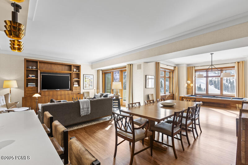 Park City, Utah 84060, United States, 3 Bedrooms Bedrooms, ,5 BathroomsBathrooms,Residential,Active,25057