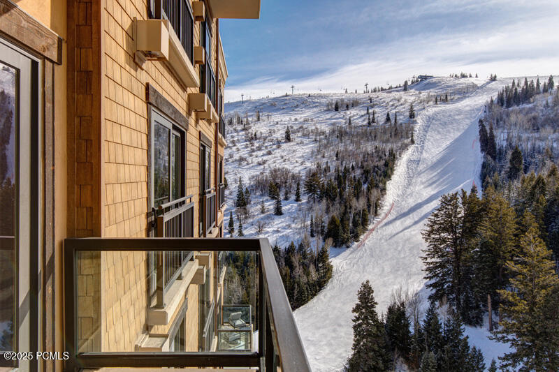 Park City, Utah 84060, United States, 3 Bedrooms Bedrooms, ,5 BathroomsBathrooms,Residential,Active,25057