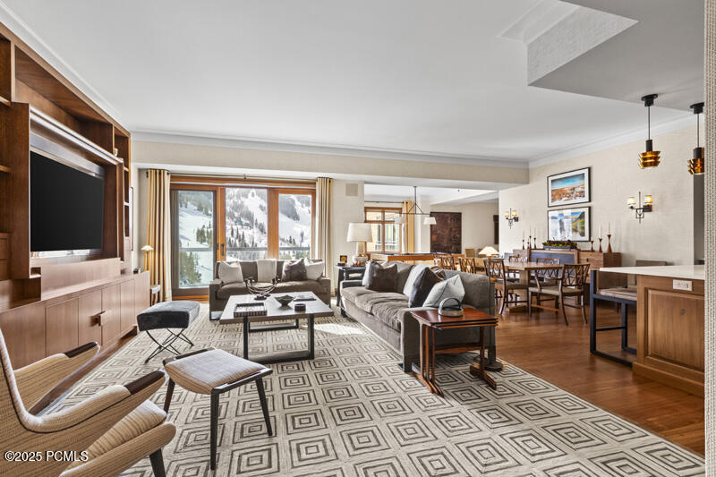 Park City, Utah 84060, United States, 3 Bedrooms Bedrooms, ,5 BathroomsBathrooms,Residential,Active,25057