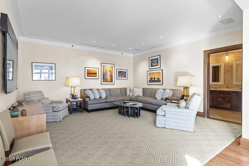 Park City, Utah 84060, United States, 3 Bedrooms Bedrooms, ,5 BathroomsBathrooms,Residential,Active,25057