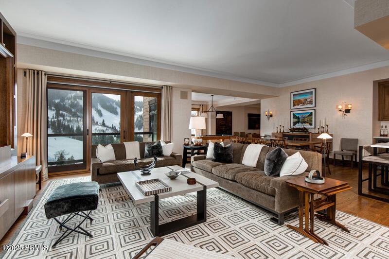 Park City, Utah 84060, United States, 3 Bedrooms Bedrooms, ,5 BathroomsBathrooms,Residential,Active,25057