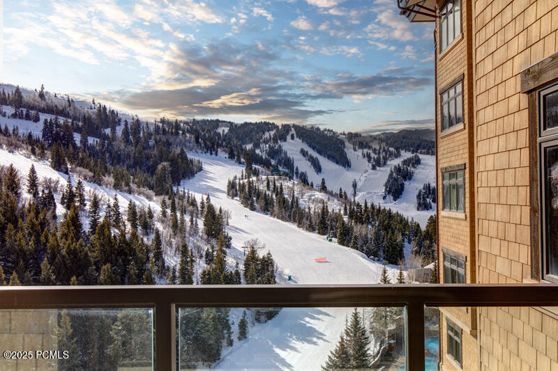 Park City, Utah 84060, United States, 3 Bedrooms Bedrooms, ,5 BathroomsBathrooms,Residential,Active,25057