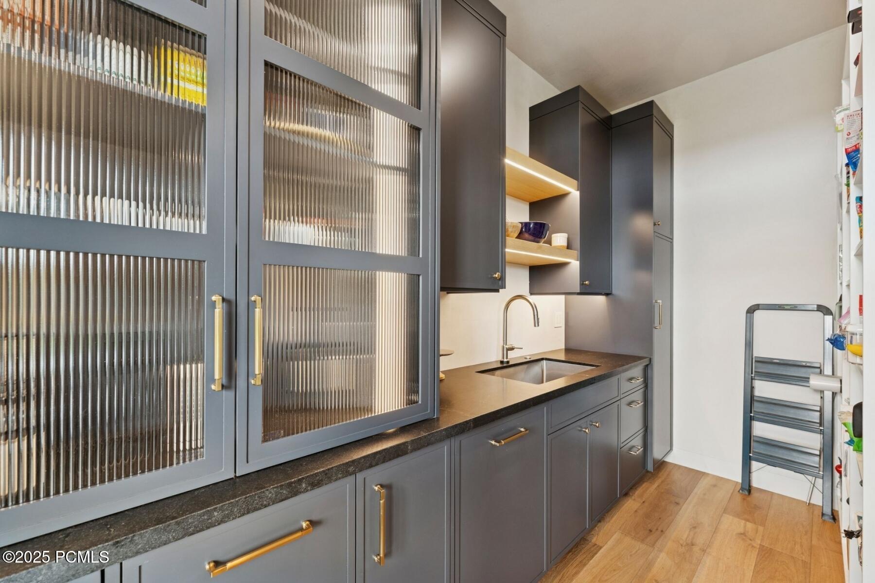 Kamas, Utah 84036, United States, 4 Bedrooms Bedrooms, ,5 BathroomsBathrooms,Residential,Active,228690