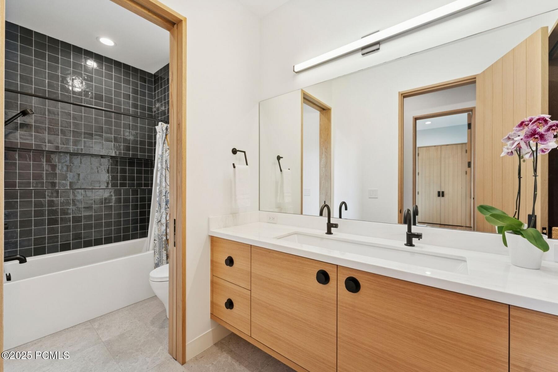 Kamas, Utah 84036, United States, 4 Bedrooms Bedrooms, ,5 BathroomsBathrooms,Residential,Active,228690